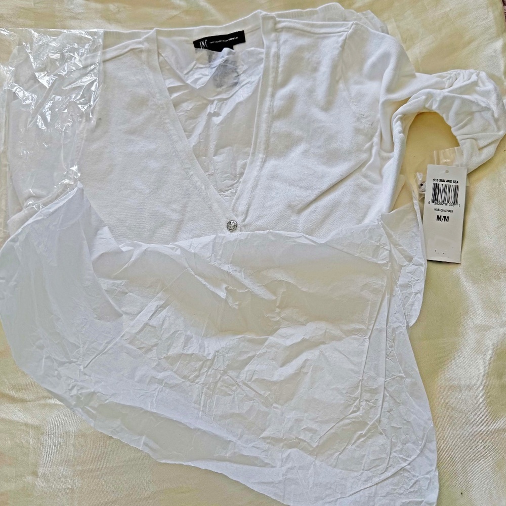 CARDIGAN, CRYSTAL BUTTONS, Sz M, WHITE, LONG SLEEVES, RAYON NYLON, INC INTERNATI